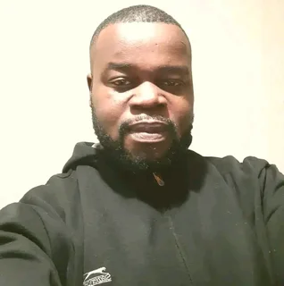 uber/bolt driver available