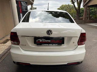 2020 Volkswagen Polo Sedan 1.6i Comfortline Tiptronic