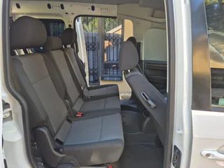 2022 Volkswagen Caddy Crew Bus 1.6i