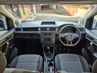 2022 Volkswagen Caddy Crew Bus 1.6i