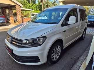 2022 Volkswagen Caddy Crew Bus 1.6i