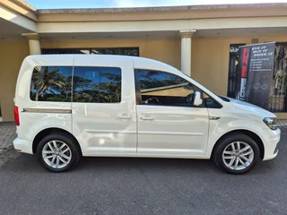 2022 Volkswagen Caddy Crew Bus 1.6i