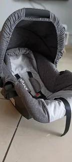 Bounce Baby Carrier &amp; Car Seat