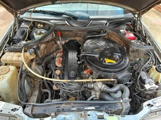 1992 Mercedes-Benz W124 Sedan