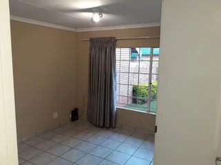 Simplex in Highveld Centurion Double Security Estate