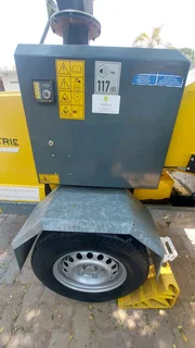 Wood Chipper Half price &#64;R295 000,00