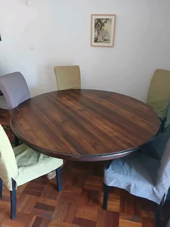 Table round 167cm diameter