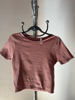 SALE ENDS ON SUNDAY! – Cute Tops, Shirts &amp; Tees (Everything Negotiable!)FIRST COME, FIRST SERVE!