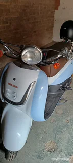 BIG BOY SCOOTER 150 CC REVIVAL LOW MILEAGE