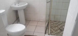 Flat - Ad posted by Sanet Morrow