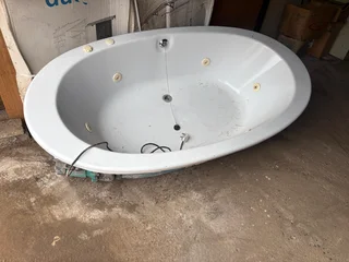 Bath spa jacuzzi