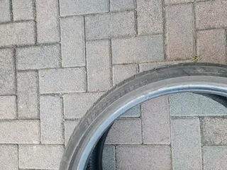 275/30/20 tyres for sale R1200 for both