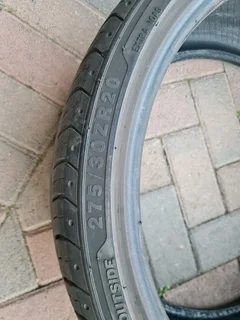 275/30/20 tyres for sale R1200 for both