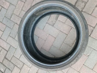 275/30/20 tyres for sale R1200 for both