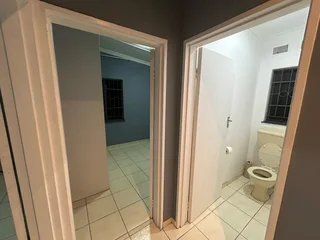 2 BEDROOM COTTAGE AVAILABLE FOR RENT IN  SOPHIATOWN, JOHANNESBURG