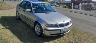 2004 BMW 3 Series Sedan