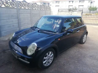 2006 Mini Cooper Sedan