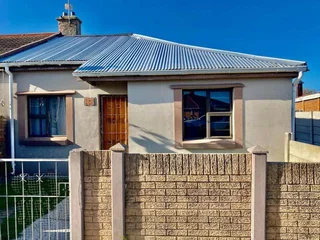 2 Bedroom House To Rent In Forest Hill