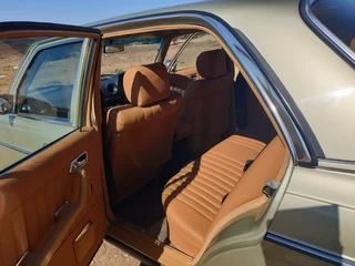 W123 280E Mercedes Benz 1984