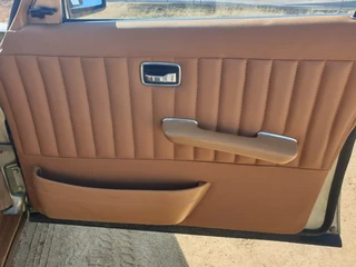 W123 280E Mercedes Benz 1984