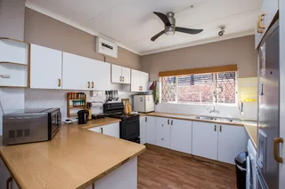 Woman seeking secure accommodation with parking?  Fully furnished bedroom ensuite  Durban North