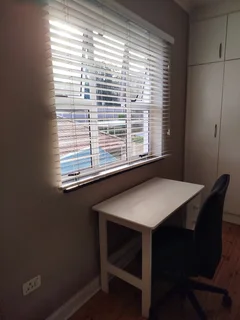 Fully-furnished bedroom to let to working woman or student in well-run Dbn/Nth house-share R4400