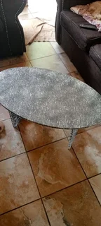 Oval coffee table