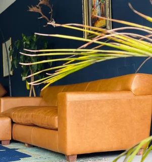 Extremely large 3m KARIBA STYLE genuine leather five seater couch &#43; modular daybed ottoman.