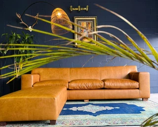 Extremely large 3m KARIBA STYLE genuine leather five seater couch &#43; modular daybed ottoman.