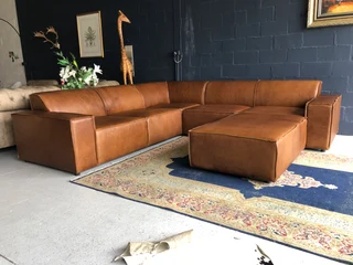 Newly manufactured 2.8m x 2.8m genuine leather MARCONI STYLE corner unit &#43; large modular ottoman