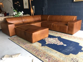 Newly manufactured 2.8m x 2.8m genuine leather MARCONI STYLE corner unit &#43; large modular ottoman