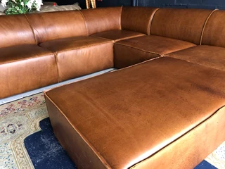 Newly manufactured 2.8m x 2.8m genuine leather MARCONI STYLE corner unit &#43; large modular ottoman
