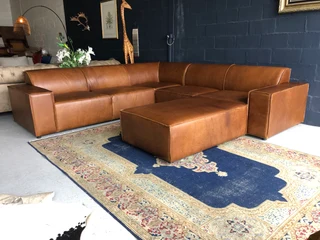 Newly manufactured 2.8m x 2.8m genuine leather MARCONI STYLE corner unit &#43; large modular ottoman