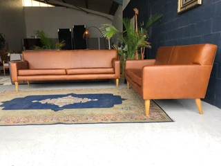 Brand new 2pc genuine leather MODERN MID-CENTURY DESIGN lounge suite. (3 &amp; 2 SEATER SOFAS)