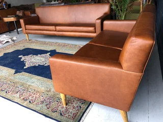 Brand new 2pc genuine leather MODERN MID-CENTURY DESIGN lounge suite. (3 &amp; 2 SEATER SOFAS)