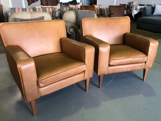 BRAND NEW 3 piece gameskin genuine leather RETRO STYLE lounge suite,. (A streamline modern design)