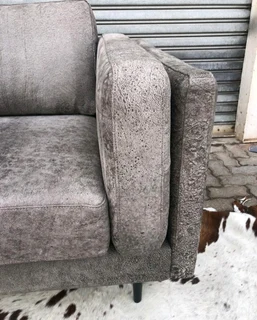 Newly manufactured &amp; large (3m x 1.7m) Zambezi genuine leather CONTEMPORARY DESIGN daybed unit.