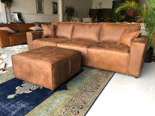 Brand new 2.8m Zambezi genuine leather MARCONI STYLE couch &#43; Modular ottoman (FULL EXOTIC GRAIN)