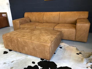 Massive &amp; Bulky 2.6m Marconi Style Zambezi Genuine Leather Couch &#43; Modular Daybed/ottoman.