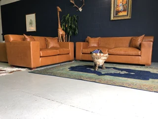Magnificent 2pc Gameskin Genuine Leather Kariba Style Lounge Suite. (in Ginger Tan Brown) Brand New.