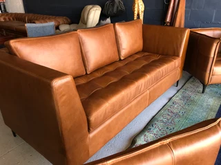 Brand new 3pc CONTEMPORARY DESIGN gameskin genuine leather lounge suite. (TUFFED STITCH DETAILING)