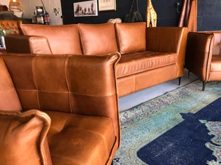 Brand new 3pc CONTEMPORARY DESIGN gameskin genuine leather lounge suite. (TUFFED STITCH DETAILING)