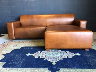 (ON PROMOTION) Newly manufactured 2.2m genuine leather MARCONI STYLE  couch &#43; versatile ottoman