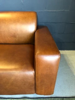 (ON PROMOTION) Newly manufactured 2.2m genuine leather MARCONI STYLE  couch &#43; versatile ottoman