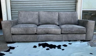 Brand new 3m Zambezi genuine leather CASA DESIGN large five seater couch, (ZAMBEZI GRAPHITE GREY)