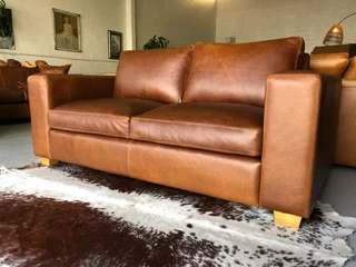 Stunning 1.8m Two Seater Gameskin Genuine Leather Couch. (a  modern Casa Design) Brand New Condition