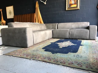 Newly Manufactured 2.8m X 2.8m  zambezi Genuine Leather Marconi Style Corner Unit. (bombardier Grey