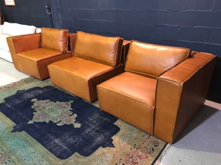 Brand new &amp; extremely large 3m MARCONI STYLE full genuine leather three division modular sofa.