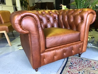 (ON PROMOTION) 3pc genuine leather CHESTERFIELD lounge suite (2 x ARMCHAIRS plus 1 x THREE SEATER)