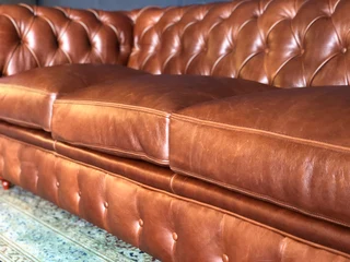 (ON PROMOTION) A timeless 2 piece genuine leather CHESTERFIELD lounge suite. (SAVANNAH BROWN)